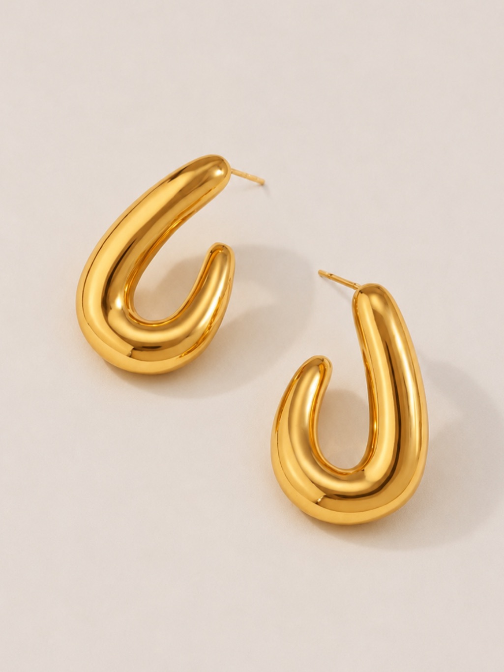 New! Preppy Alice’s Classic 18k Gold Plated Post Earrings (1051) Nwot